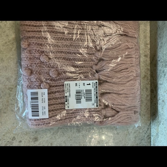 J.Crew Chunky knit bobble scarf - Picture 5 of 7